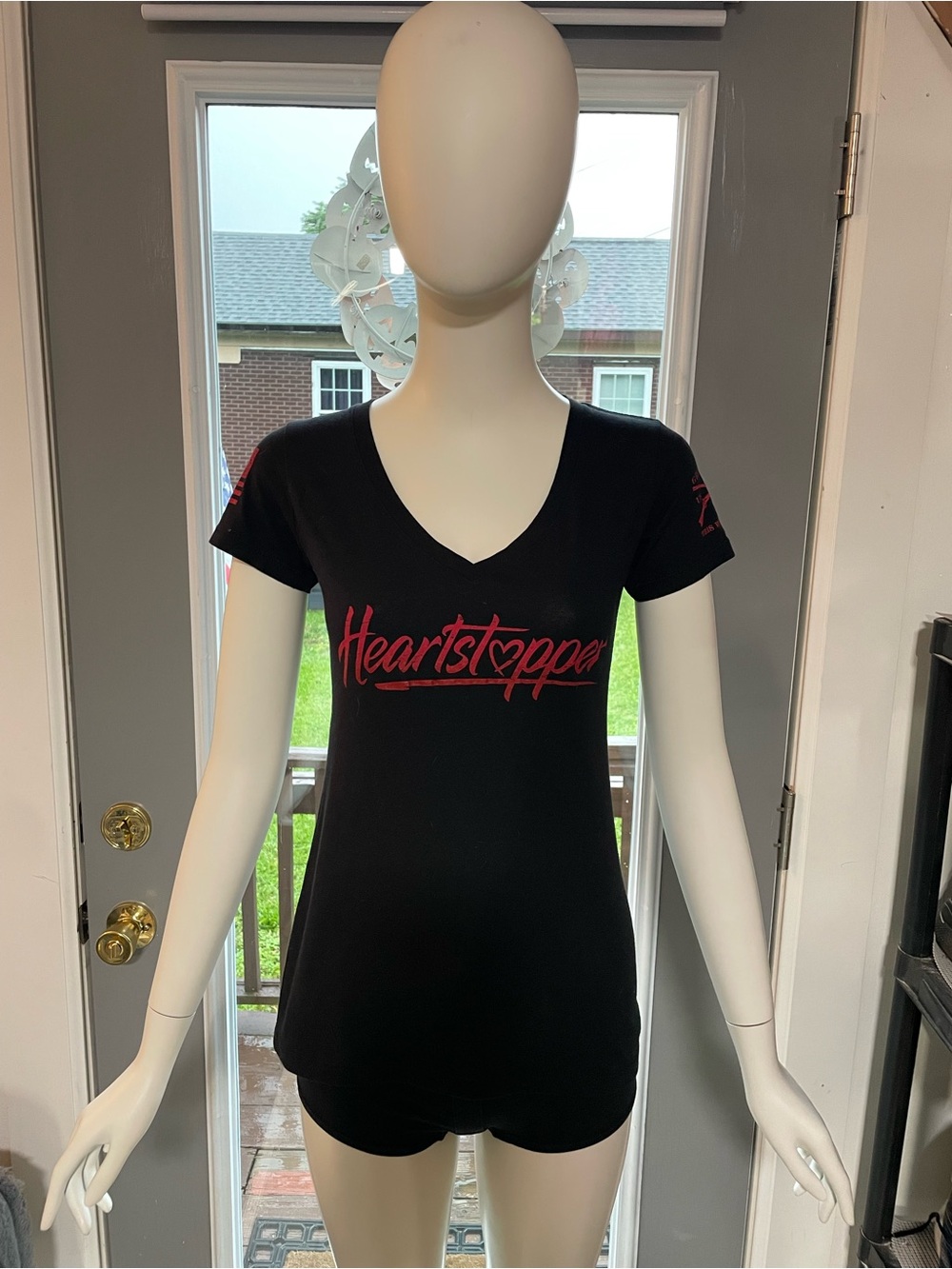 Rare Grunt Style Heartstopper Shirt Size Small Valentine’s Day